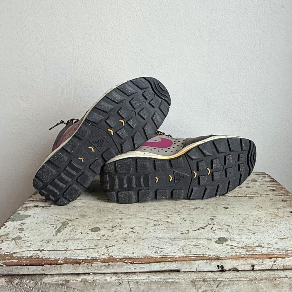 Rare Nike ACG Air Alder Mid Hiking Boots Grey Pink Brown 599660-060 Men's 11 - Picture 11 of 11